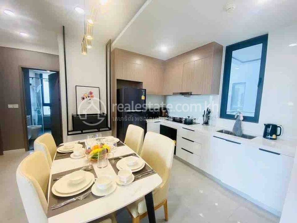 Apartment For Rent with 1 Parking Space