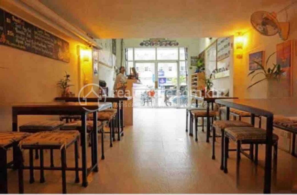 Hotel For Rent in Daun Penh $1,500