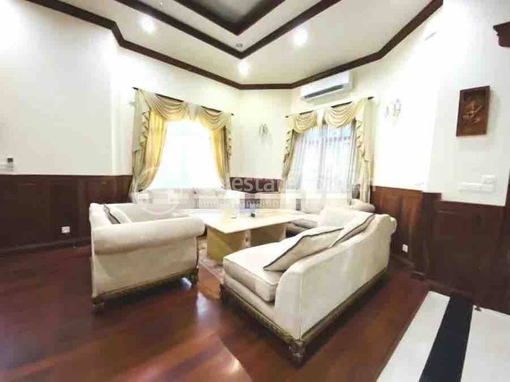 $3,500 Vila