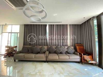 Nirouth, Chbar Ampov, Phnom Penh