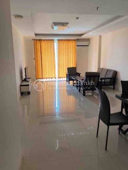 $800 Condo