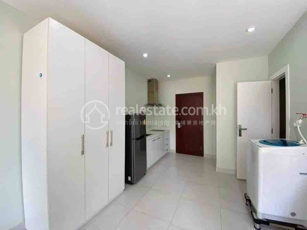 Apartment For Rent in BKK 1, Boeng Keng Kang, Phnom Penh