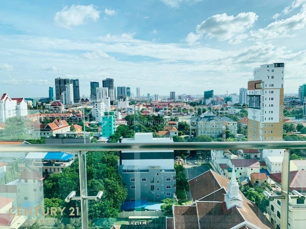 Chamkarmon Condo For Rent in Chamkarmon