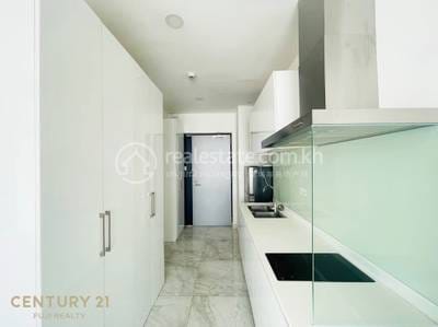 Chamkarmon Condo For Rent in Chamkarmon