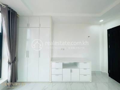 Chamkarmon Apartment For Rent in Chamkarmon