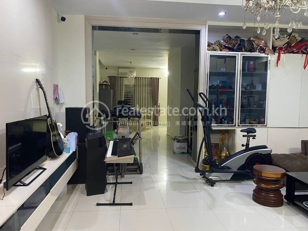 Twin Villa For Sale in Russey Keo $288,000