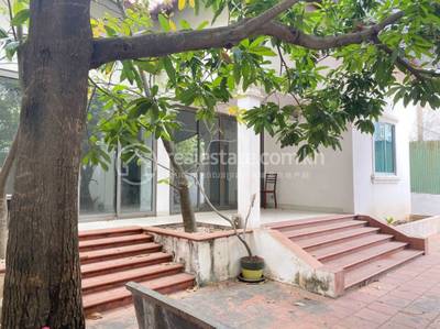 Villa For Rent in Phsar Daeum Thkov, Chamkarmon, Phnom Penh