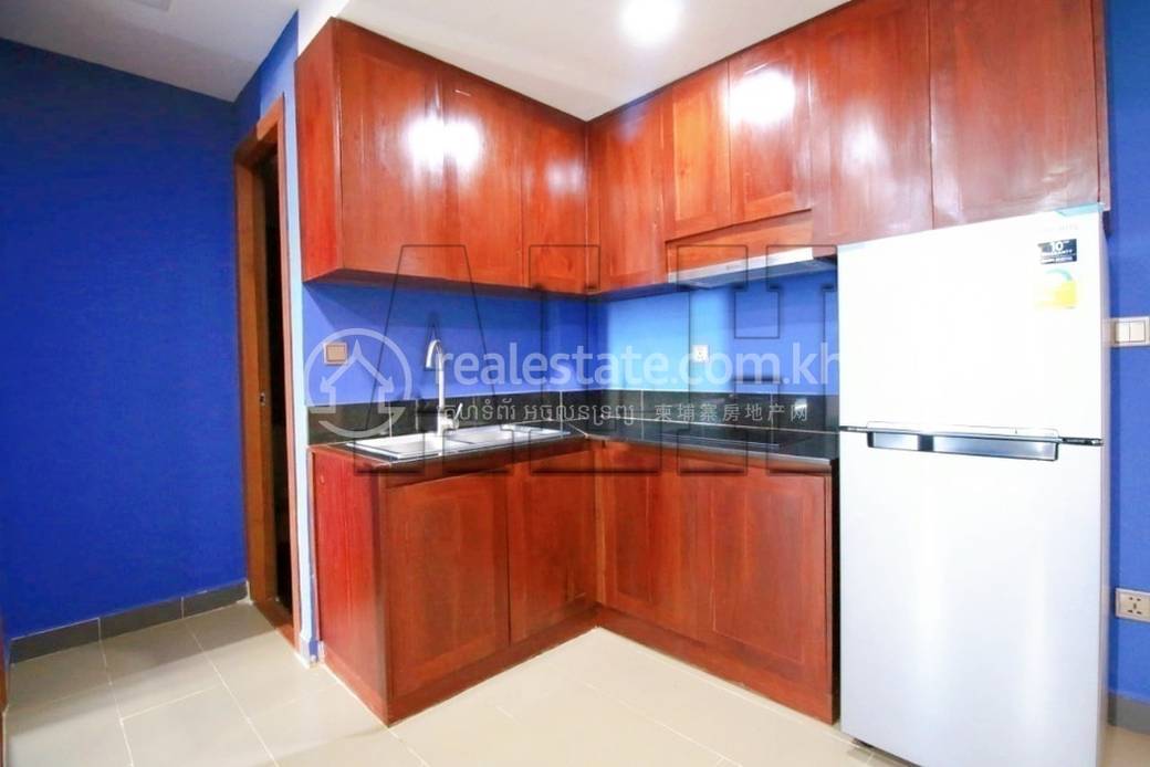 អាផាតមិន សំរាប់ជួល មានកន្លែងចតរថយន្ត 1