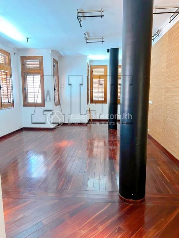 Chamkarmon别墅出租，价格$12,000