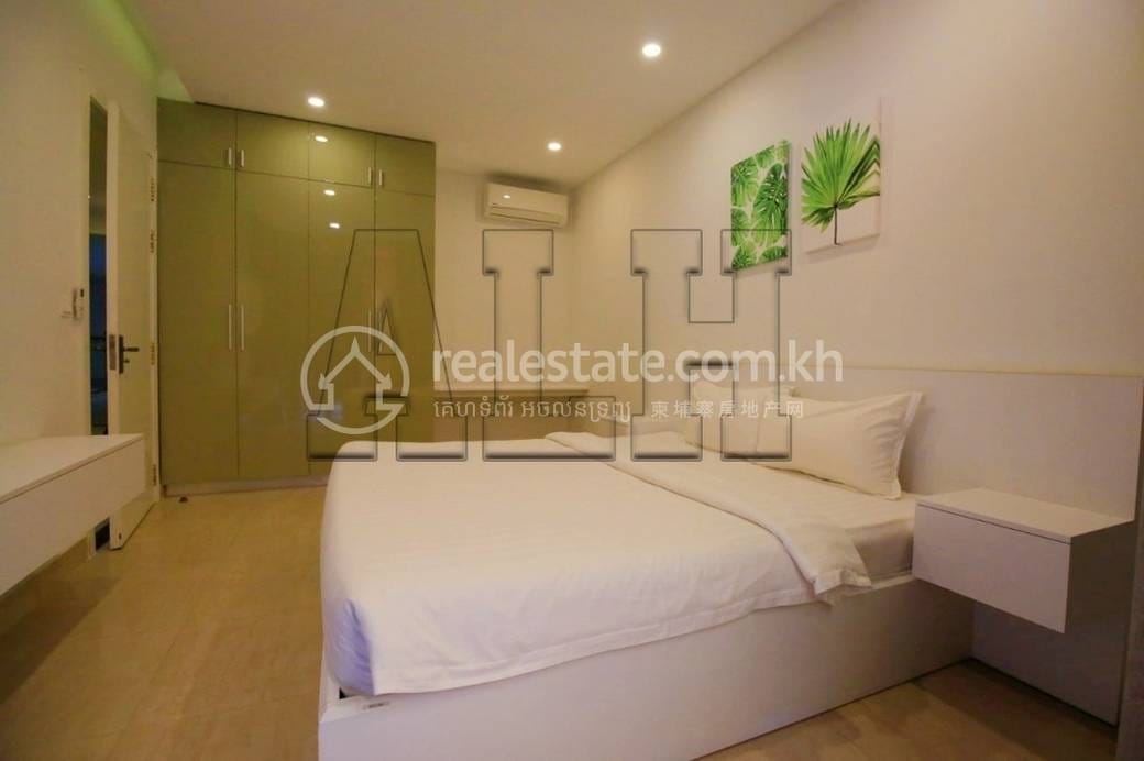 Apartment For Rent with 1 Parking Space