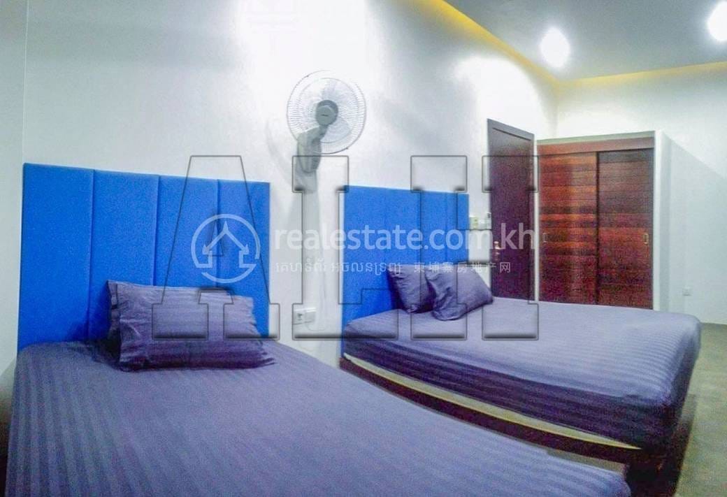 Apartment For Rent with 1 Parking Space