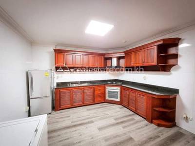 Boeng Keng Kang ខុនដូ សំរាប់ជួល នៅ BKK 1 Boeng Keng Kang តម្លៃ $900