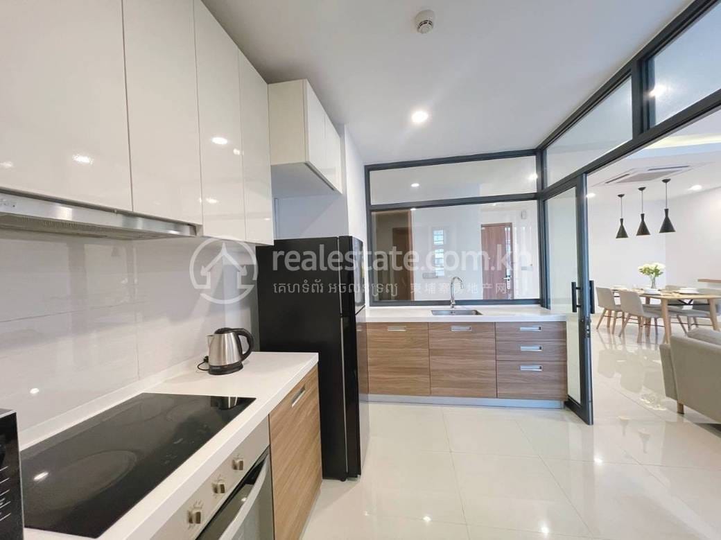 Chamkarmon Condo For Rent in Tonle Bassac Chamkarmon $1,850