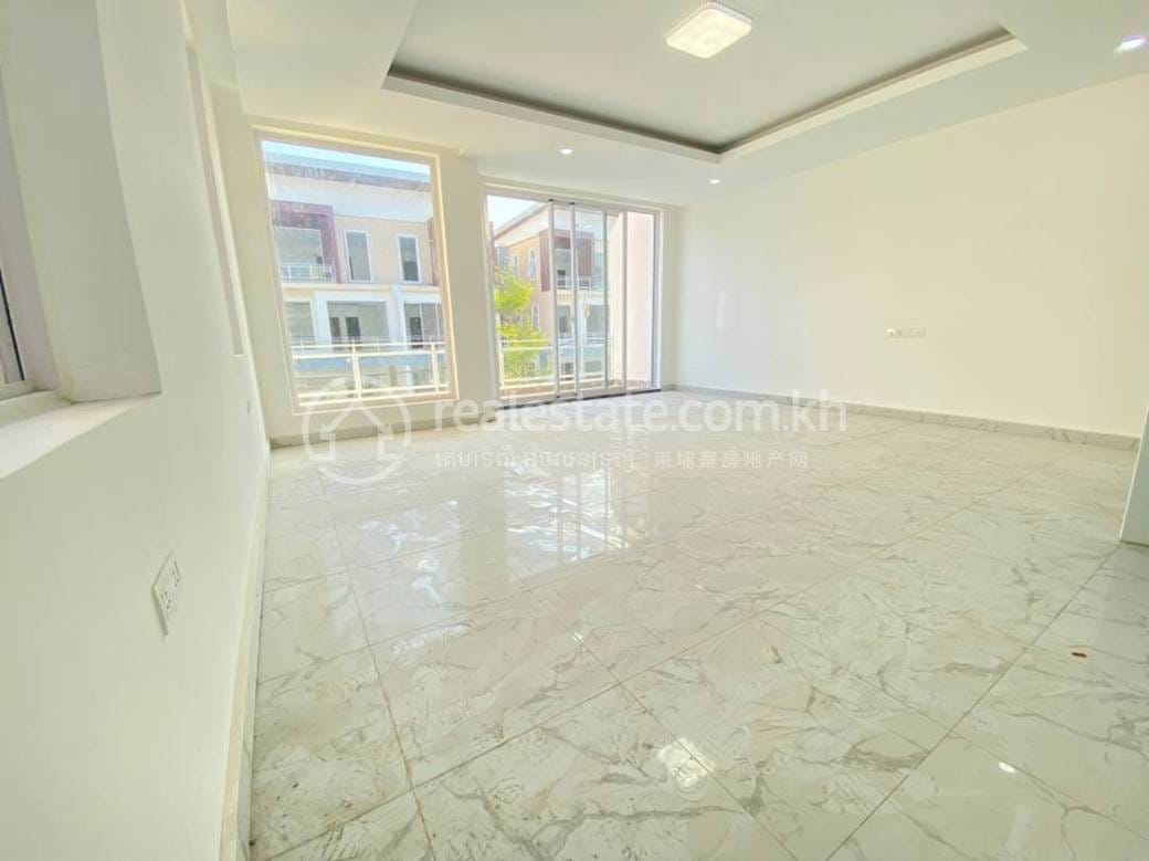 วิลล่า ราคา $270,000