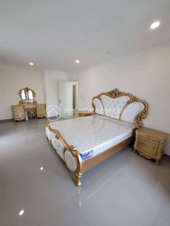 Dangkao Villa For Rent in Dangkao