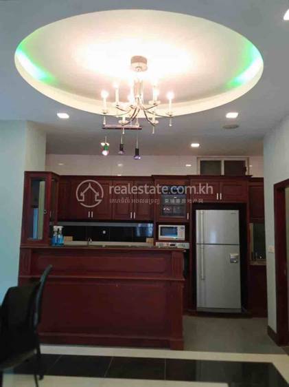 $2,500 Twin Villa