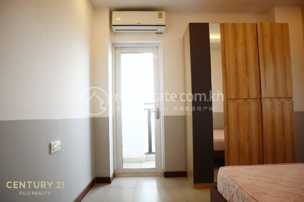 Tonle Bassac Condo For Rent in Tonle Bassac