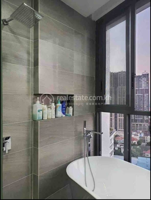 Condo For Rent in Chamkarmon $1,300