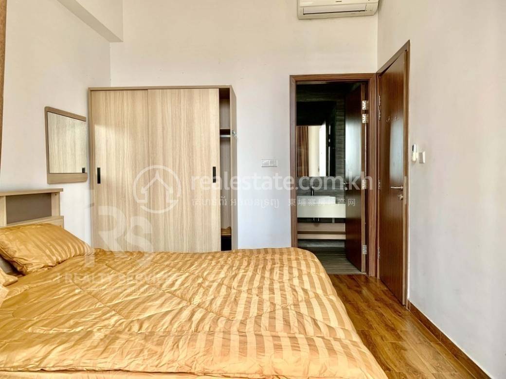 70 sqm Living Size Apartment For Rent in Boeng Keng Kang