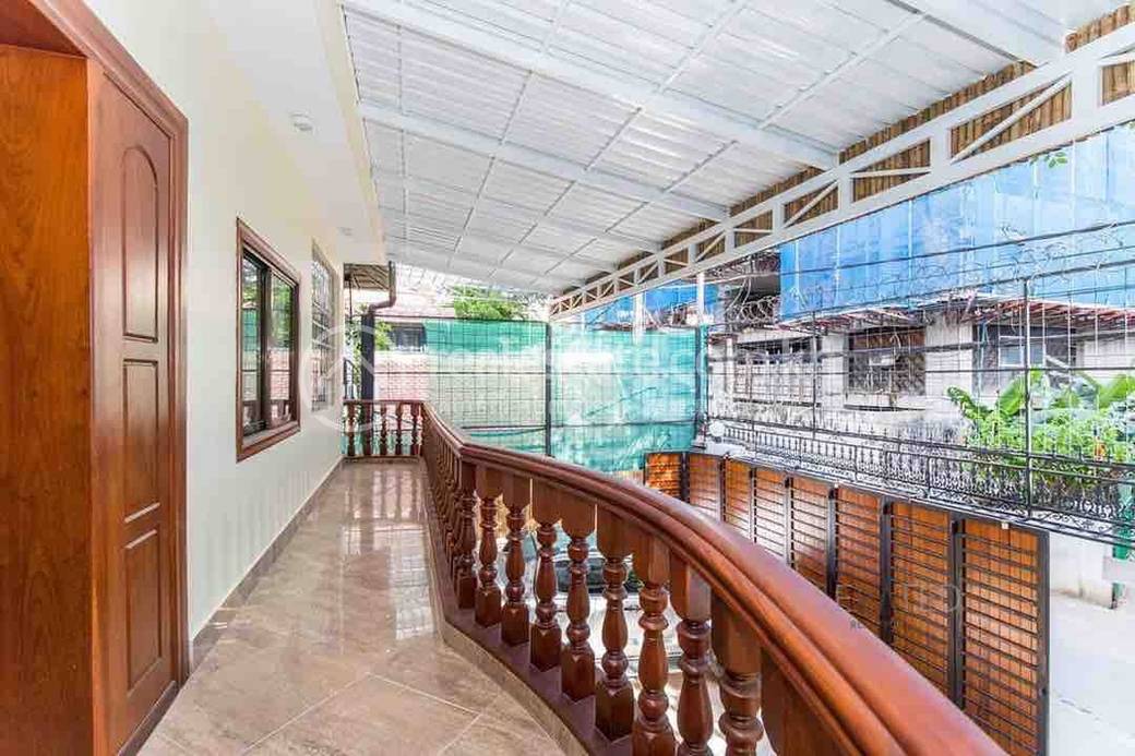 Chamkarmon别墅出租，价格$3,000