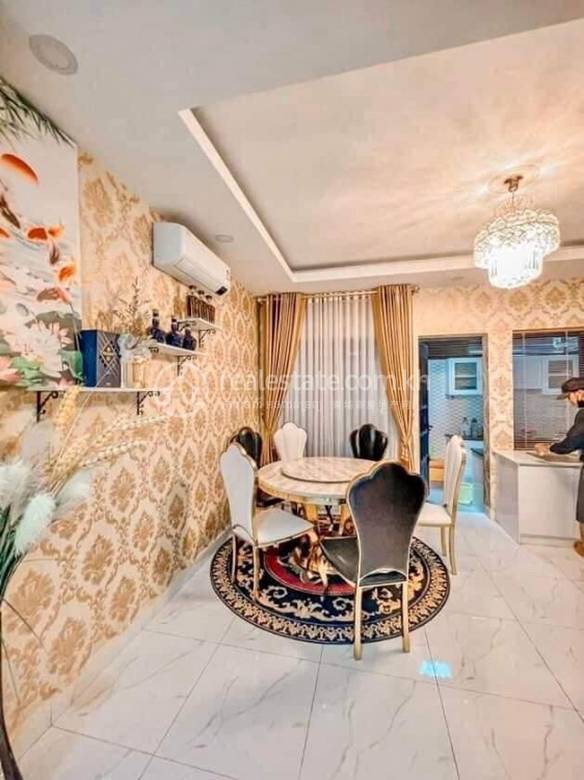 Chbar AmpovHouse and lot出租，位于NirouthChbar Ampov，价格$500