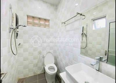 Chamkarmon Apartment For Rent in Chamkarmon