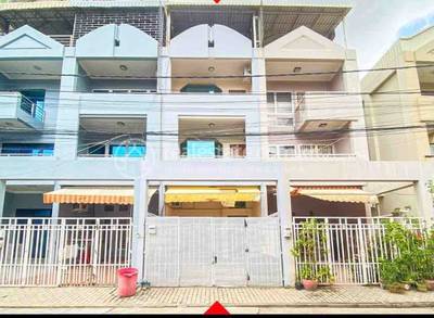 residential Shophouse for rent dans Tonle Bassac ID 211958