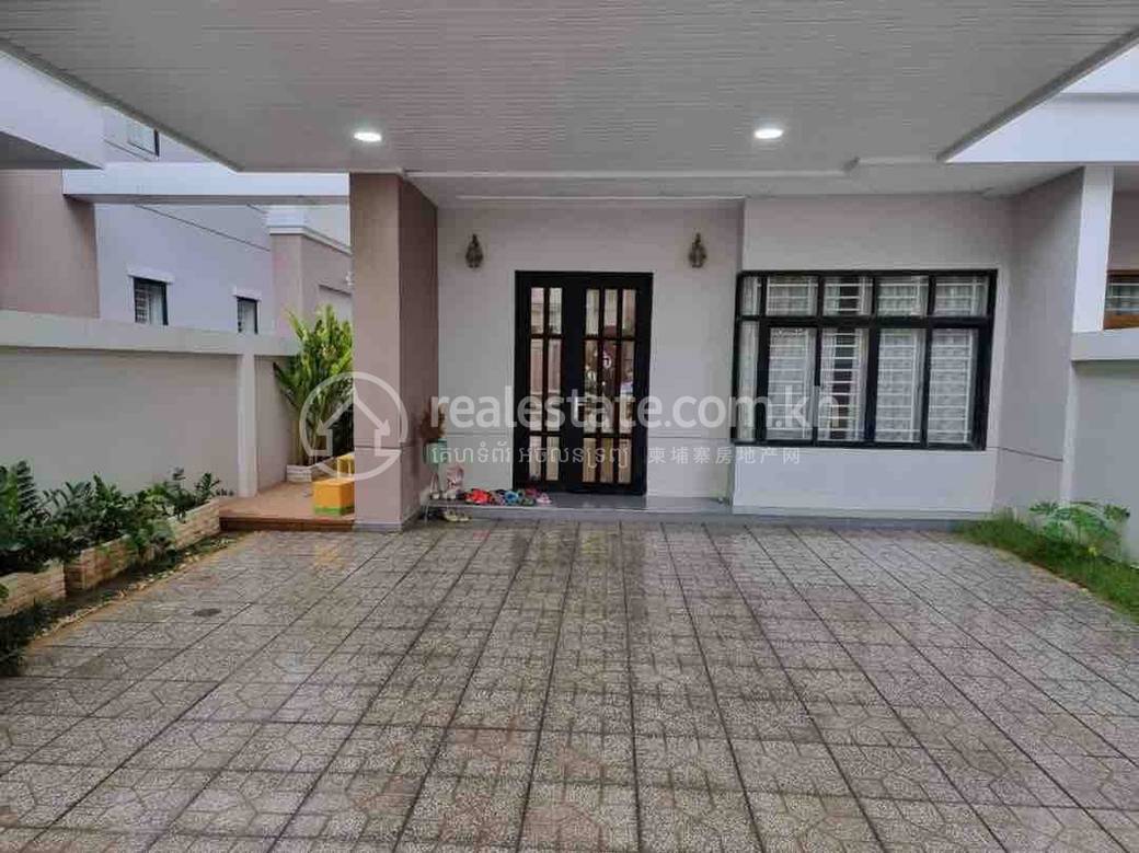 residential Twin Villa for sale in Chak Angrae Leu ID 210380