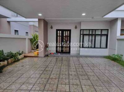 residential Terrace for sale in Chak Angrae Leu ID 210380
