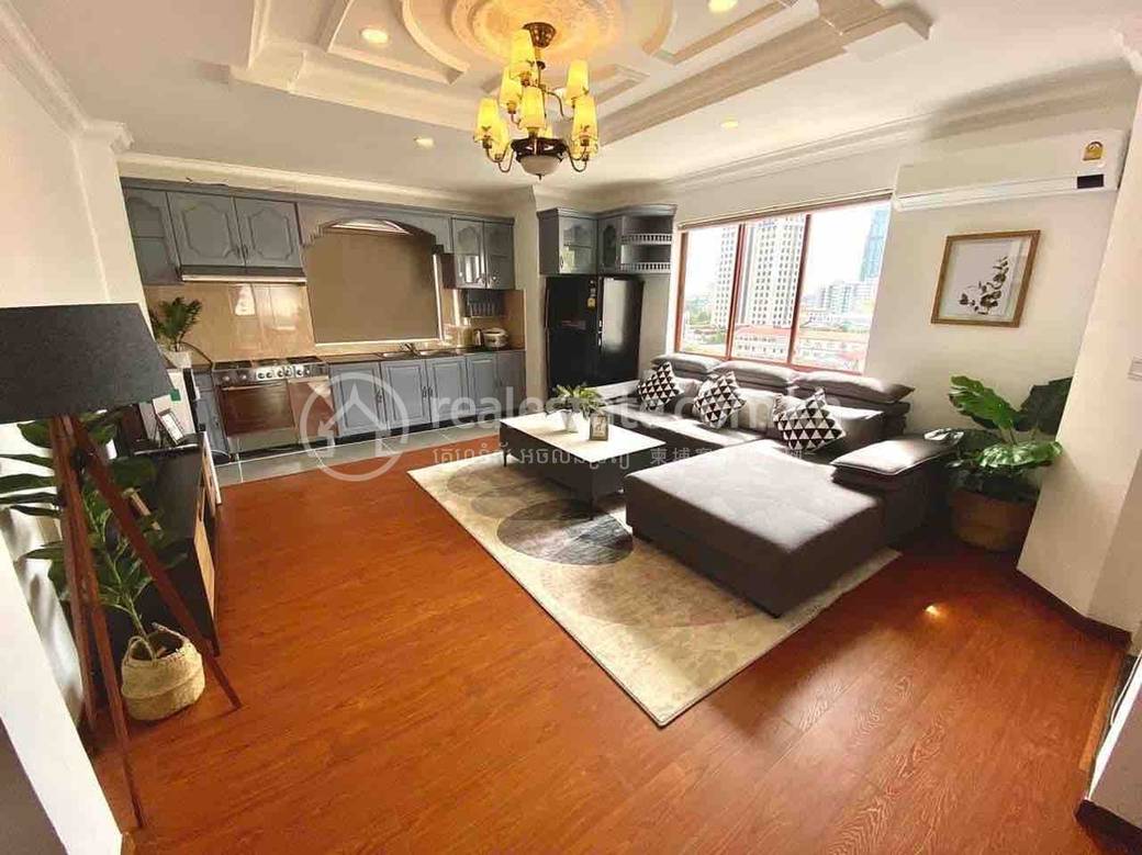 $1,700 Flat