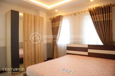 Condo For Rent in Chamkarmon $350