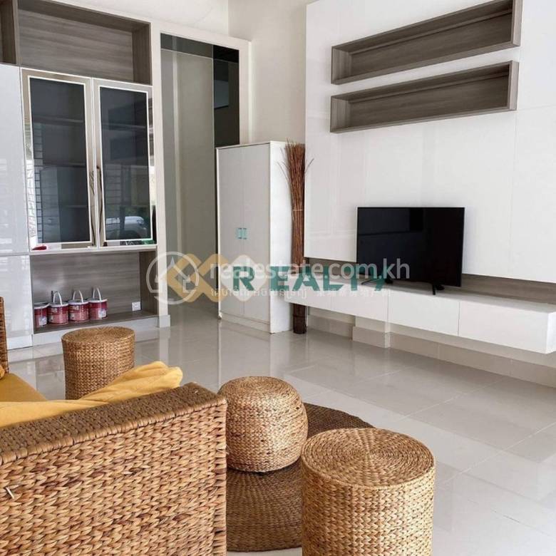 Shophouse For Sale & Rent with 1 Parking Space