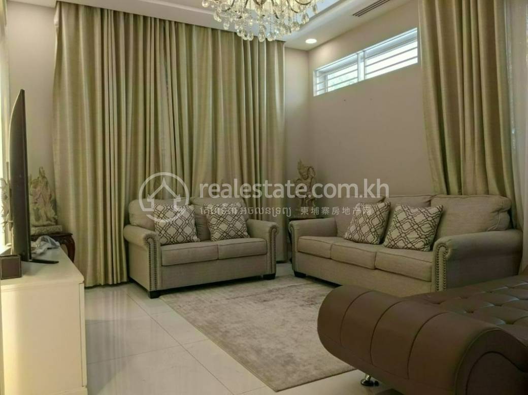 House and lot K pronájmu in Sen Sok $3,000
