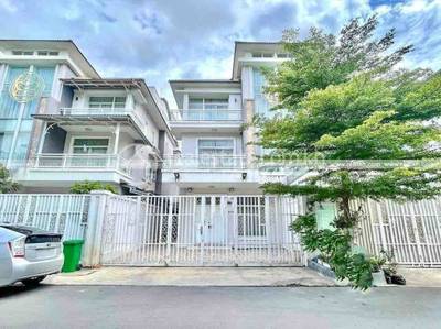 residential Twin Villa for rent in Tuek Thla ID 210086