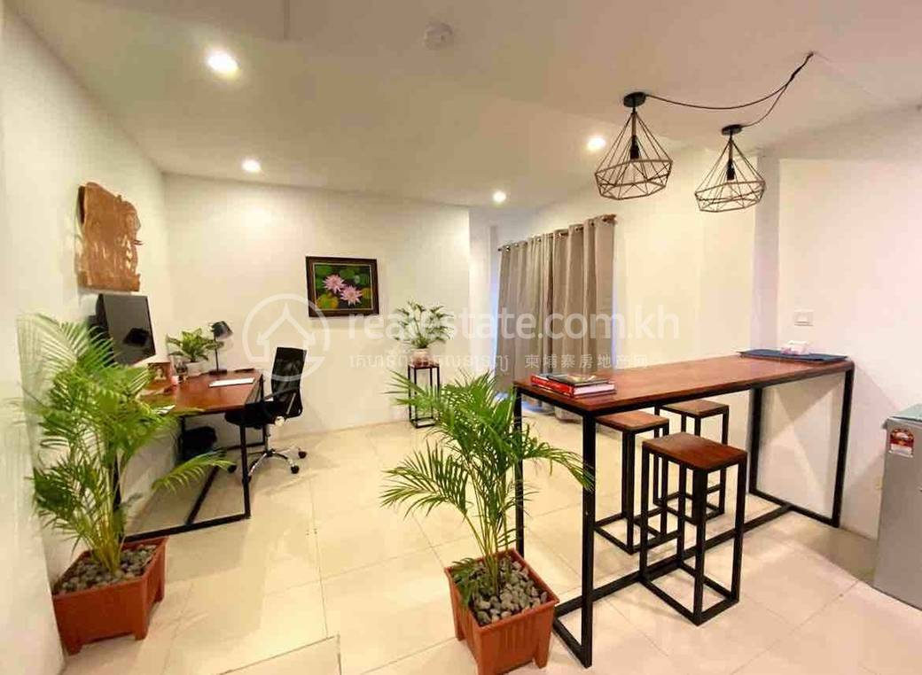 ផ្ទះល្វែង តម្លៃ $350