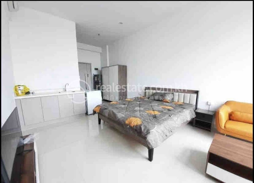 Condo For Rent in Tonle Bassac, Chamkarmon, Phnom Penh