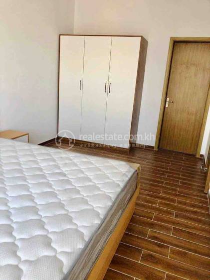 Кондоминиум Для Аренды in Тонле Бассак, Чамкармон, Пномпень