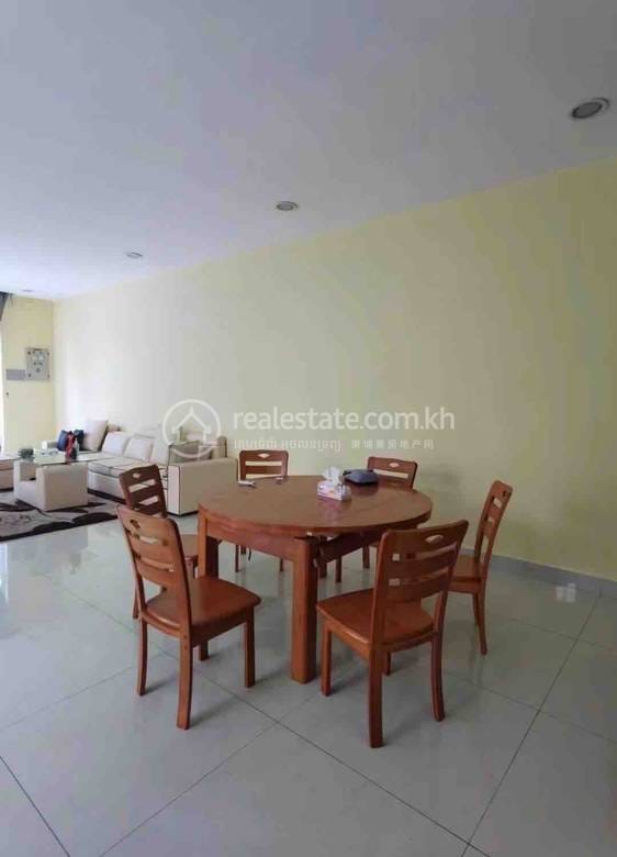 Tonle Bassac Villa For Rent in Tonle Bassac