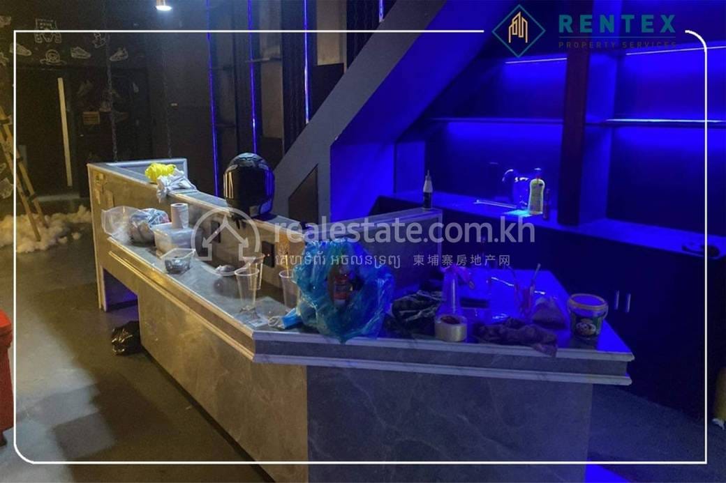 CommercialShophouse สำหรับเช่า ใน Boeng Keng Kang $4,500