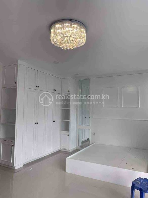 Meanchey双子别墅出售，价格$575,000