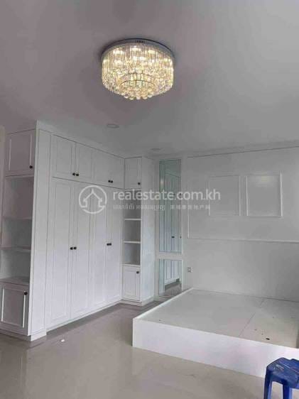 Meanchey双子别墅出售，价格$575,000