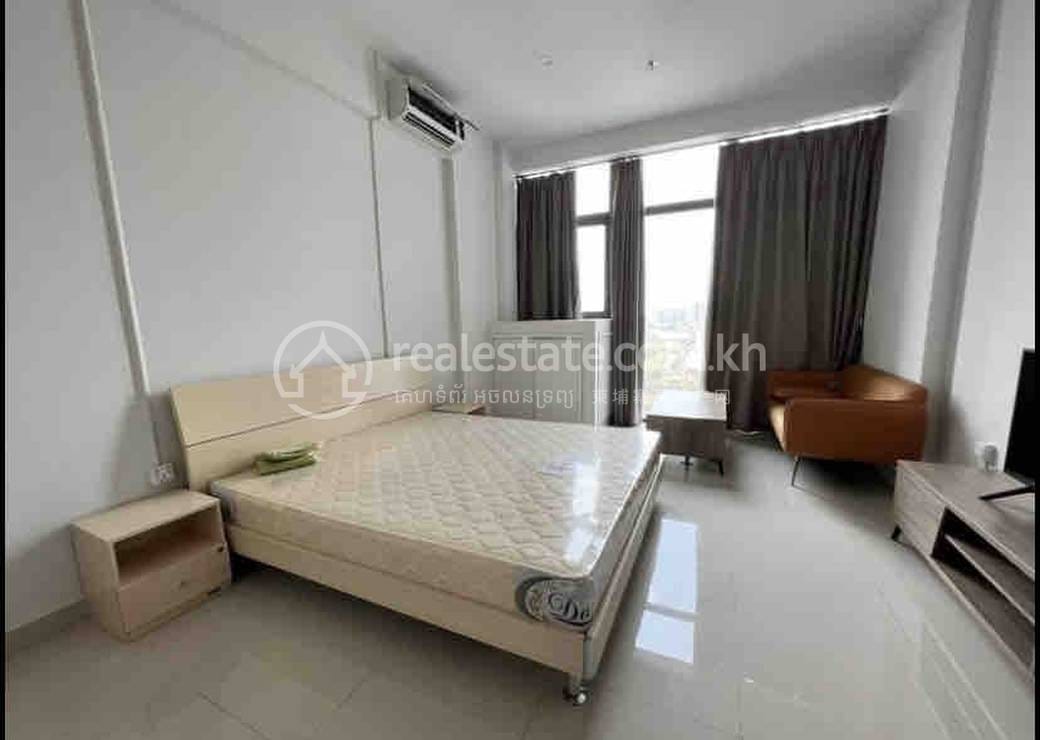 Condo For Rent in Tonle Bassac, Chamkarmon, Phnom Penh