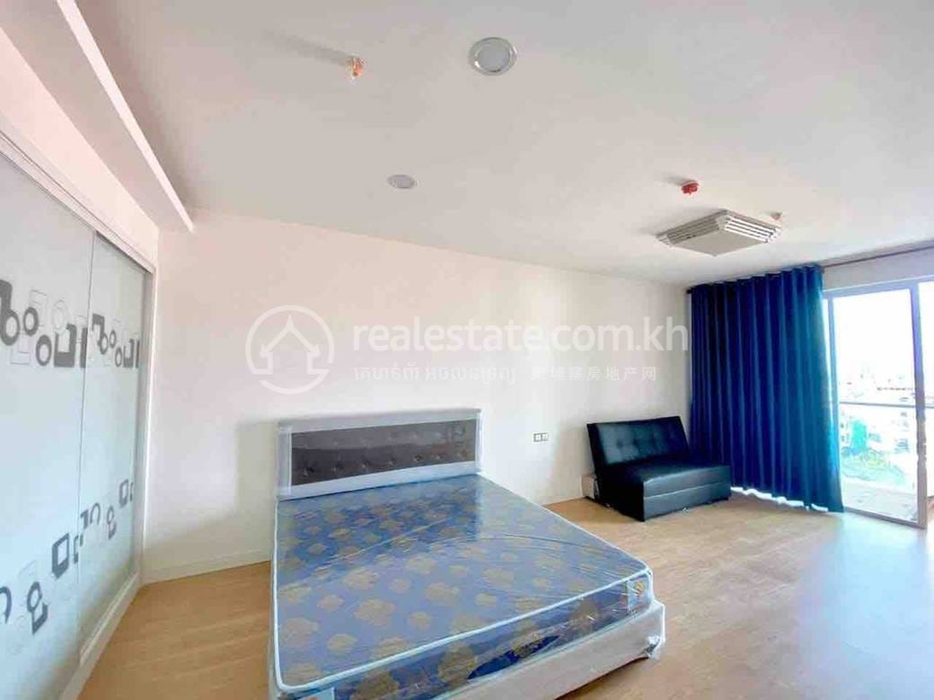 Condo Na prodej in 7 Makara $75,000