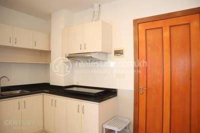 Chamkarmon Condo For Rent in Chamkarmon