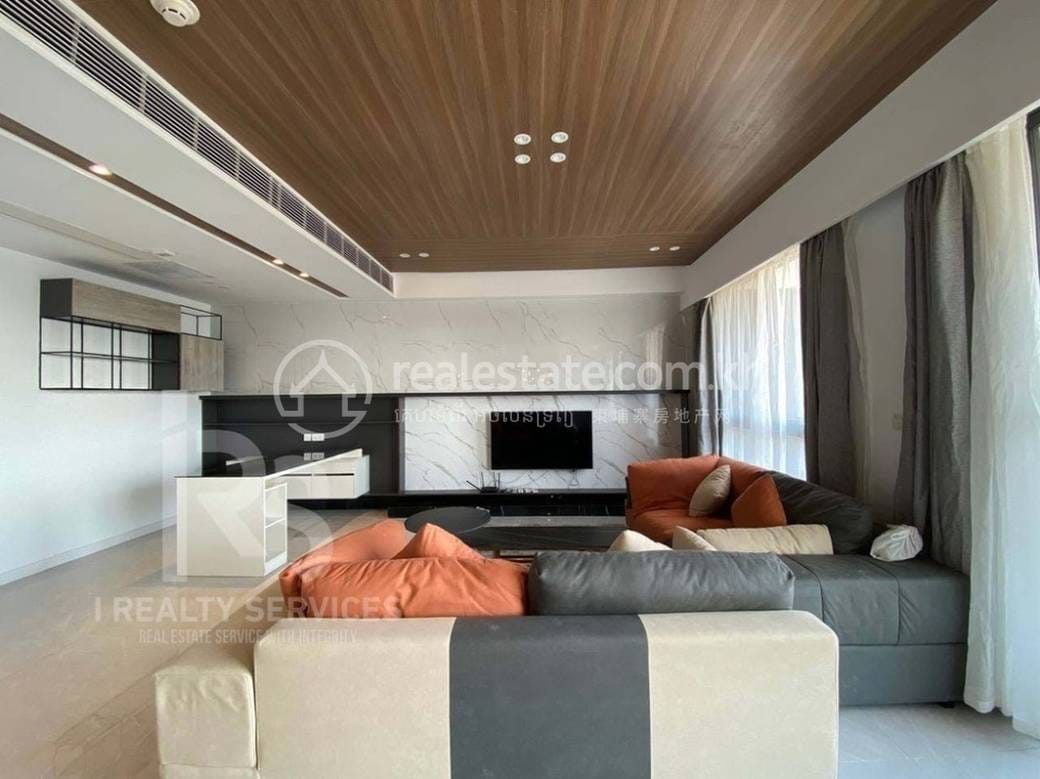 175 sqm Living Size Apartmán K pronájmu in Boeng Keng Kang