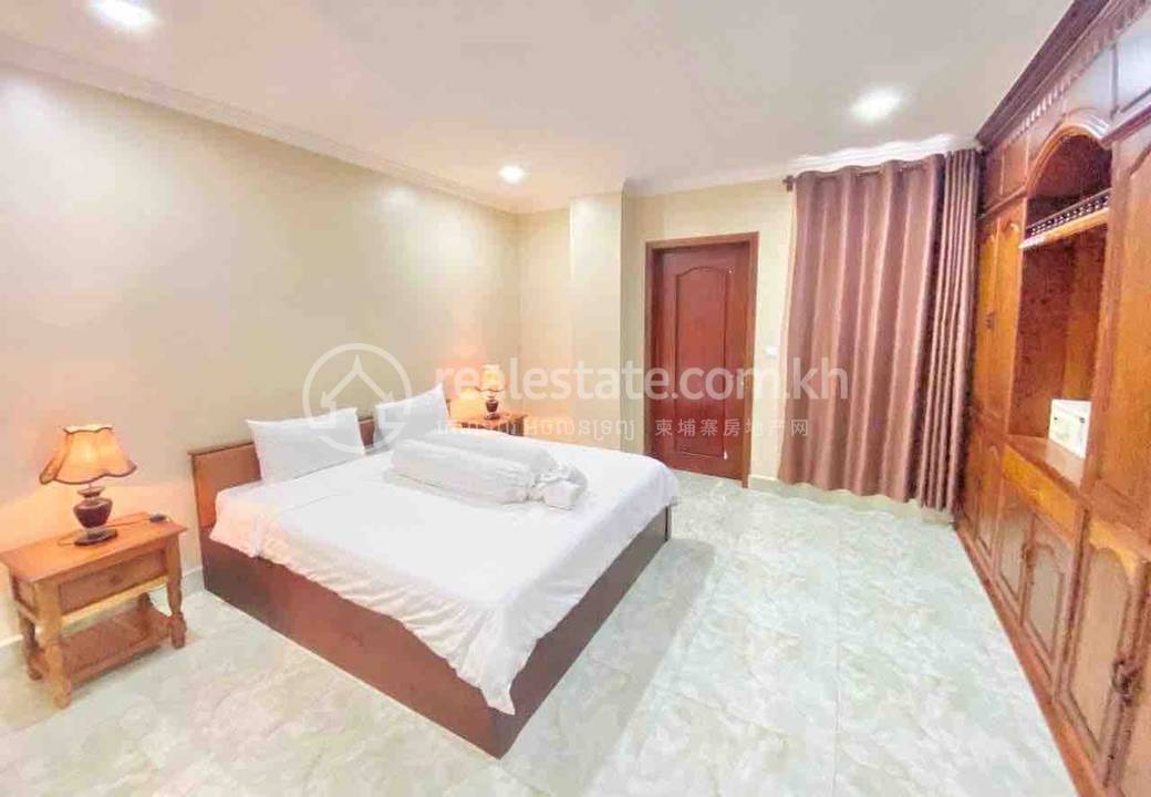 Apartment For Rent with 1 Parking Space