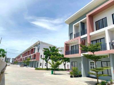 residential Villa for sale in Khmuonh ID 211194