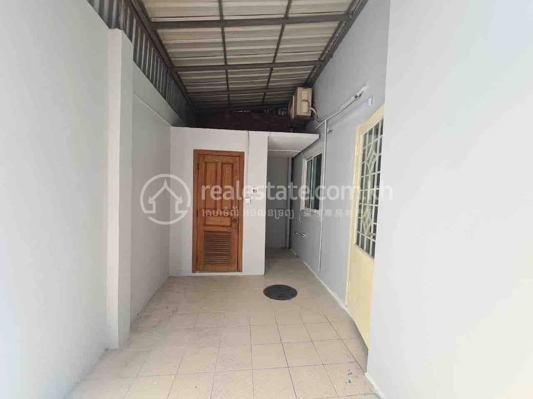 Tonle Bassac House and lot For Rent in Tonle Bassac