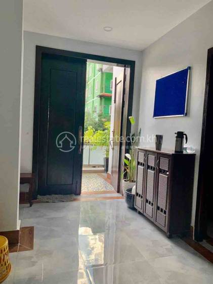 Villa For Rent with 2 Parking Space