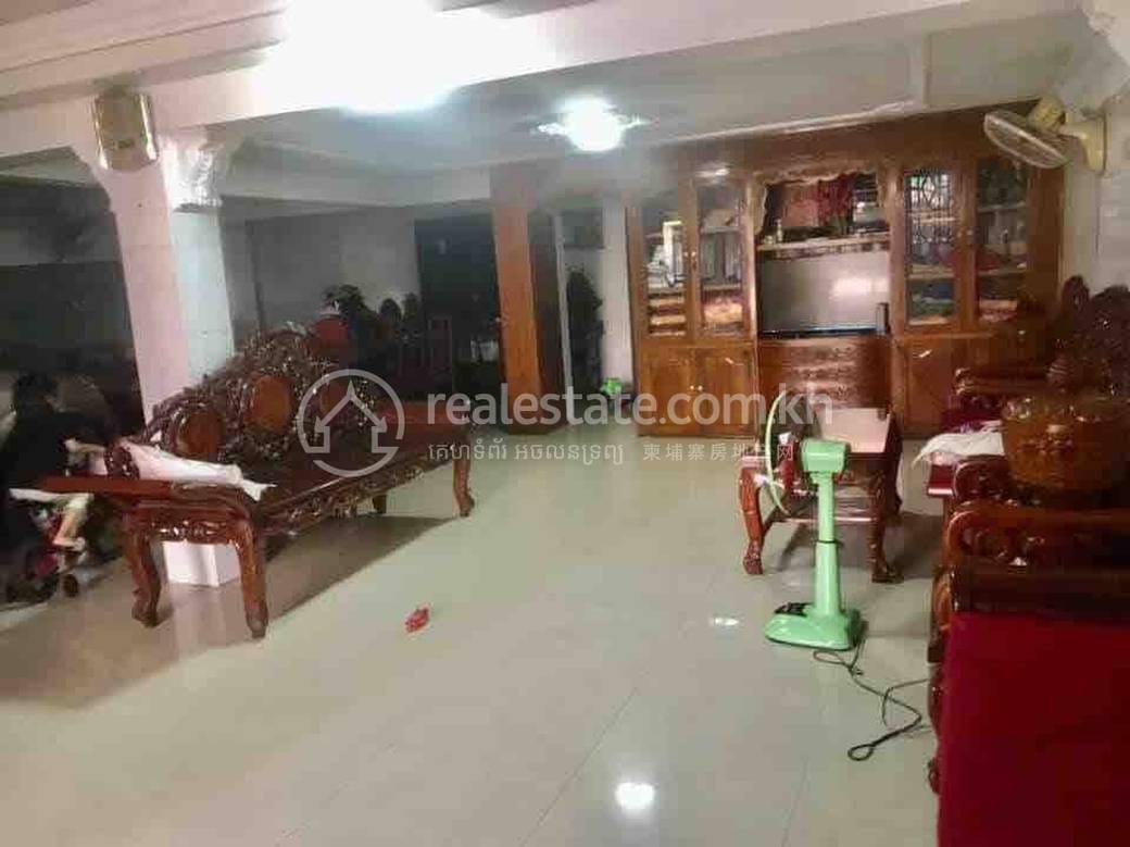 Boeng Keng Kang2平方米使用面积排屋For Sale & Rent